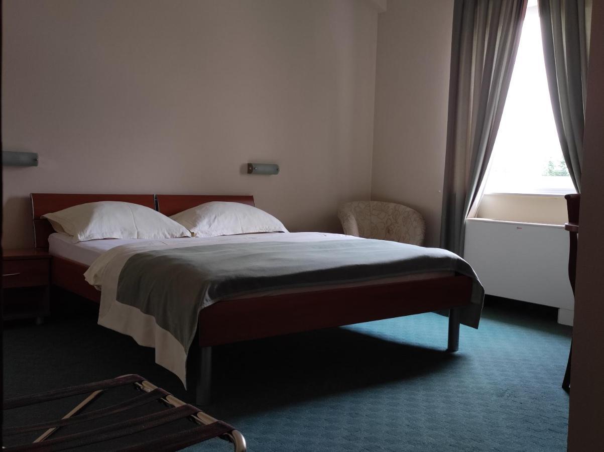 Hotel Bacchus Livno Ngoại thất bức ảnh