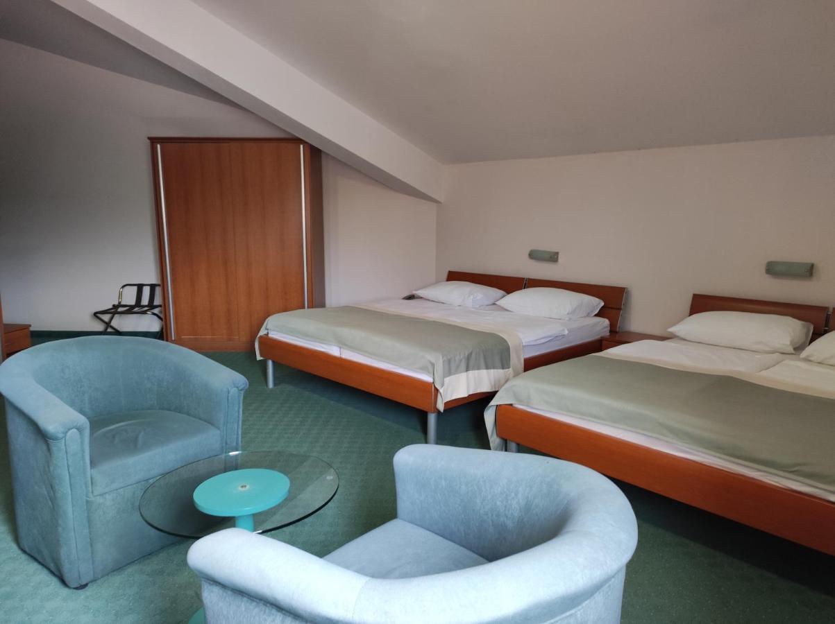 Hotel Bacchus Livno Ngoại thất bức ảnh